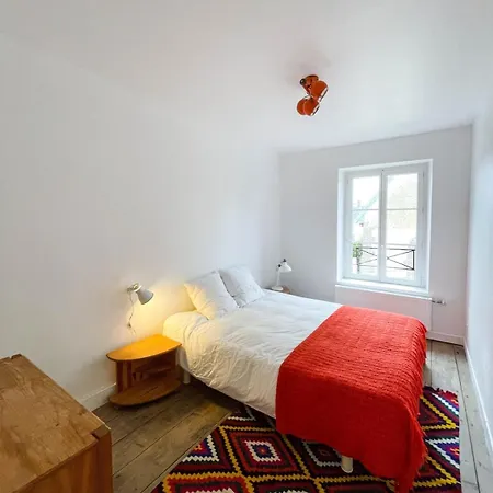 Le Presbytere, Familiale