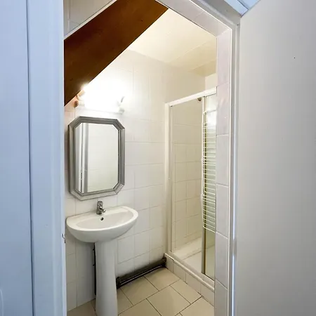 Le Presbytere, Familiale