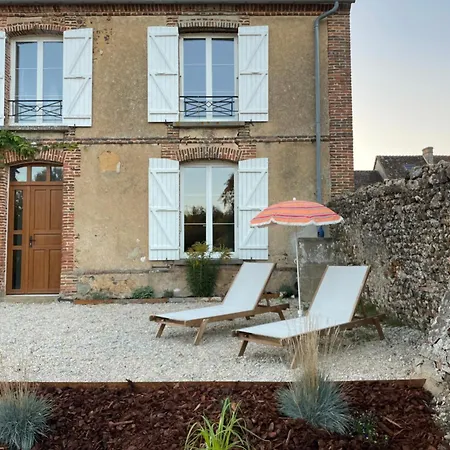 Le Presbytere, Familiale La Poterie-au-Perche