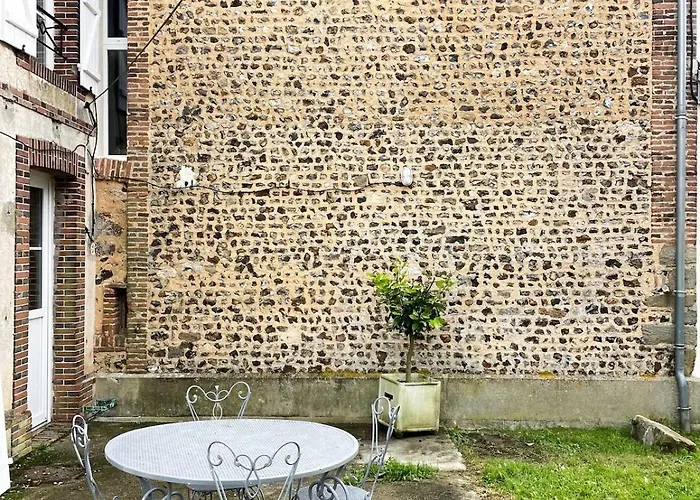 Semesterbostad Le Presbytere, Familiale *